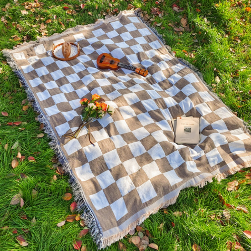 All-Season Checkered Picnic Blanket with Fringe Edges