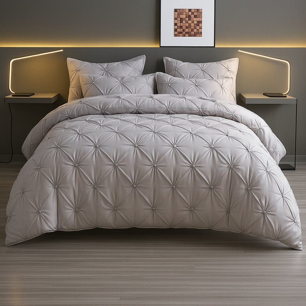Luxury Pinch Pleat Duvet Cover Set with Pillowcases
