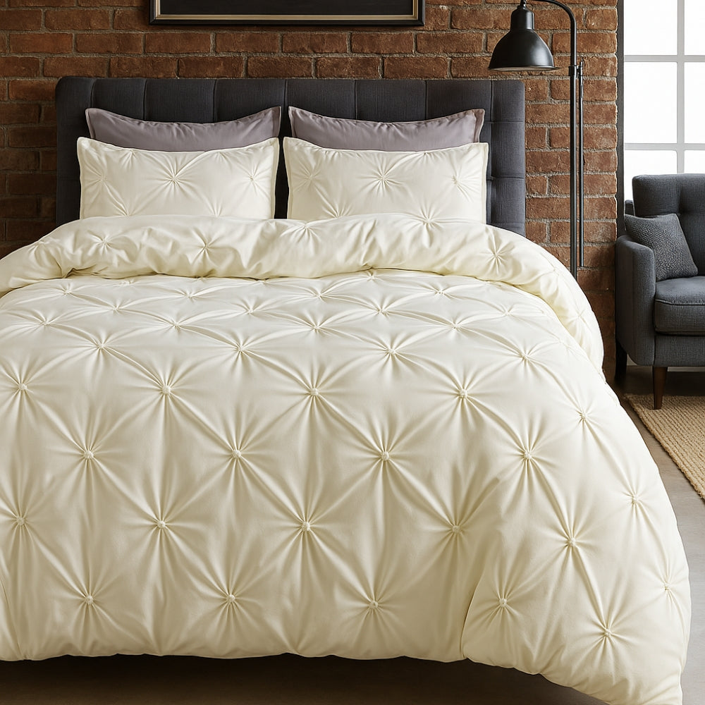 Luxury Pinch Pleat Duvet Cover Set with Pillowcases
