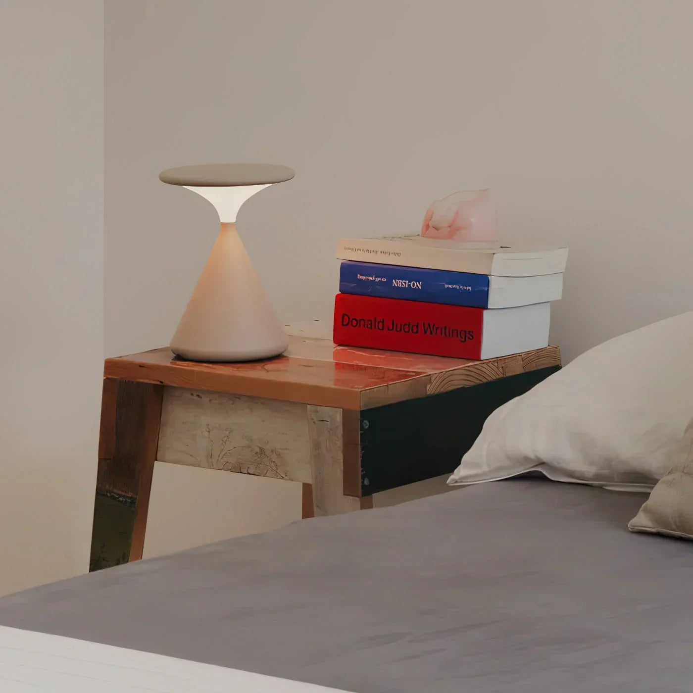 Wireless Hourglass Table Lamp with Warm Light