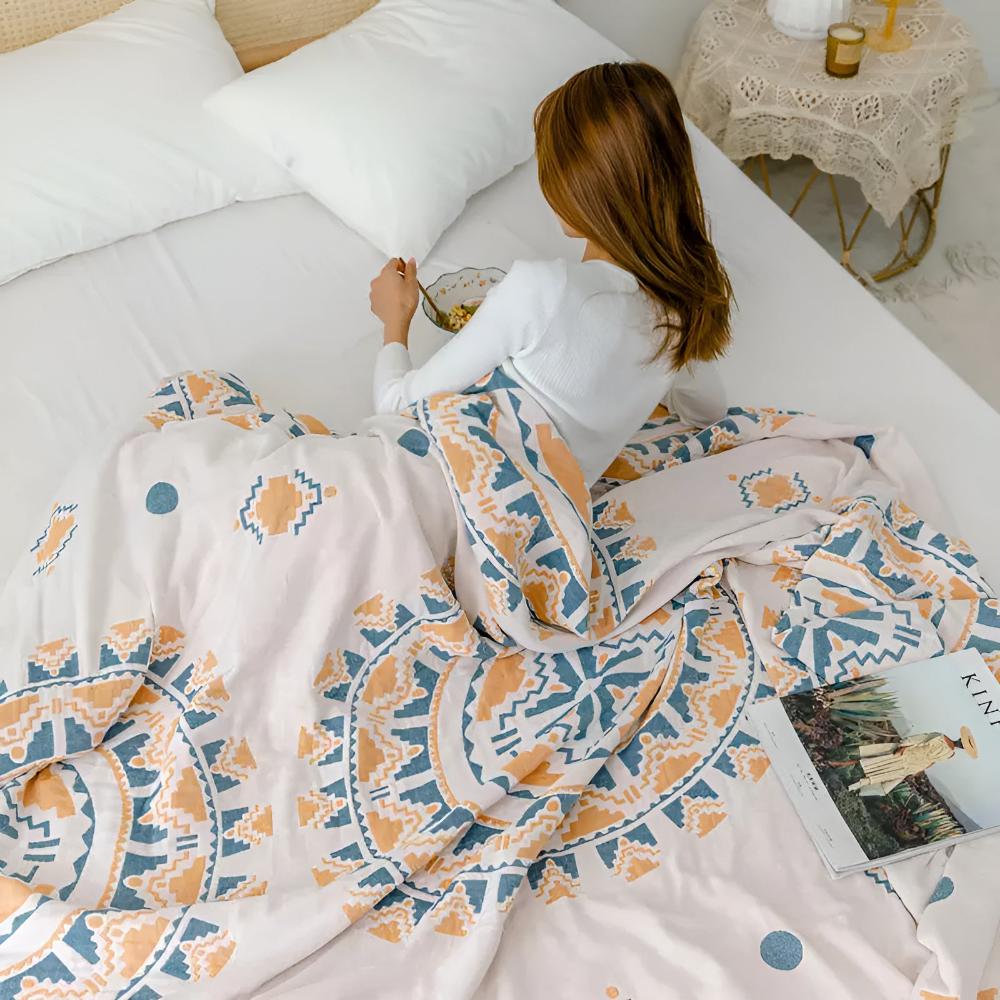Lightweight Cotton Travel Blanket with Fringe Design