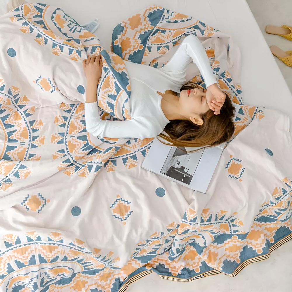Lightweight Cotton Travel Blanket with Fringe Design