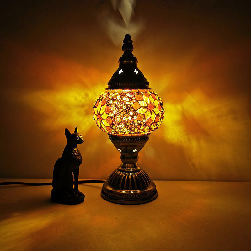Tiffany Style Oval Glass Table Lamp in Iron