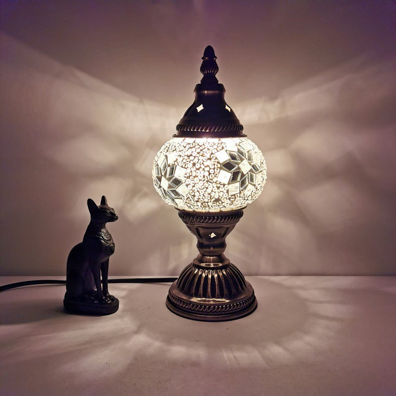 Tiffany Style Oval Glass Table Lamp in Iron