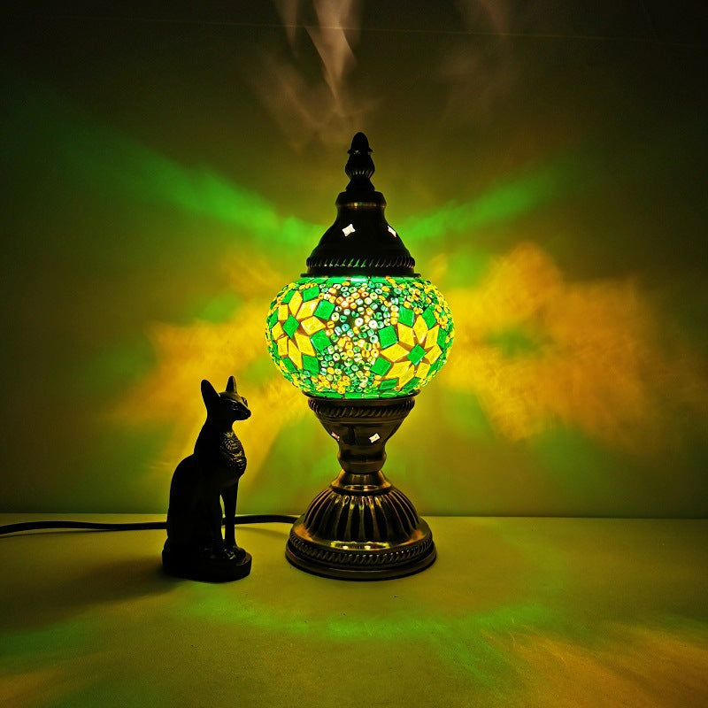 Tiffany Style Oval Glass Table Lamp in Iron