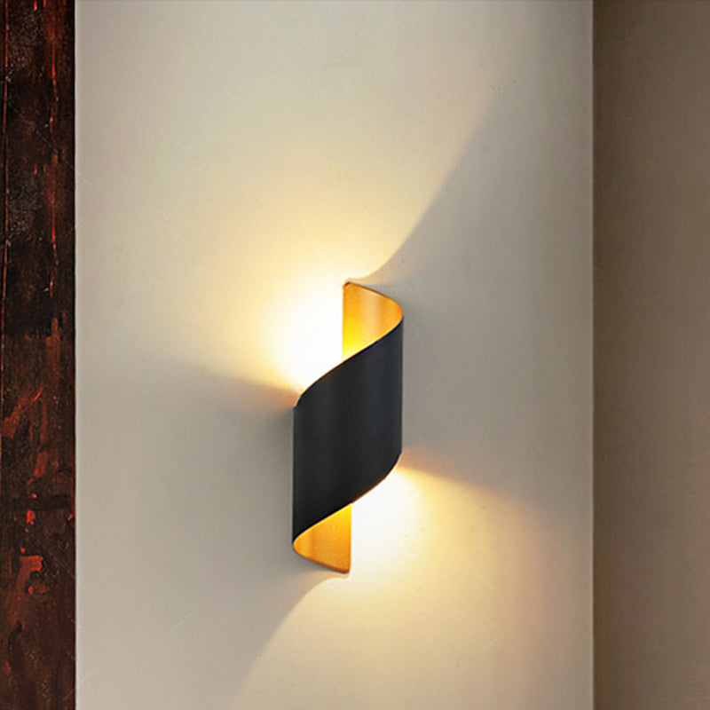 Waterproof Minimalist LED Wall Light in Aluminum and Acrylic