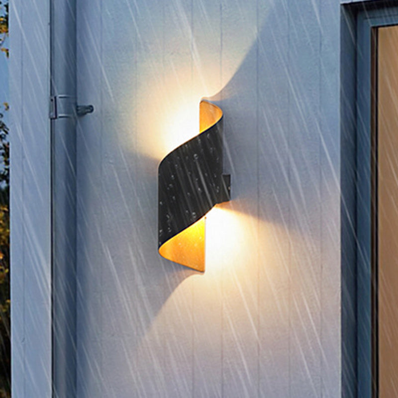 Waterproof Minimalist LED Wall Light in Aluminum and Acrylic
