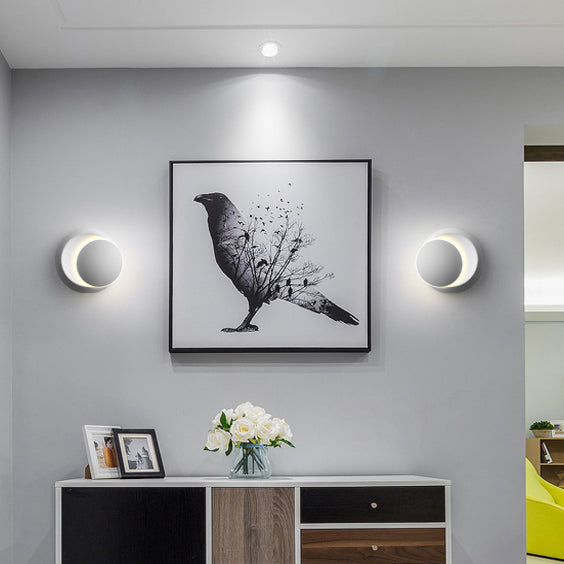 Contemporary Nordic Iron Round LED Wall Light