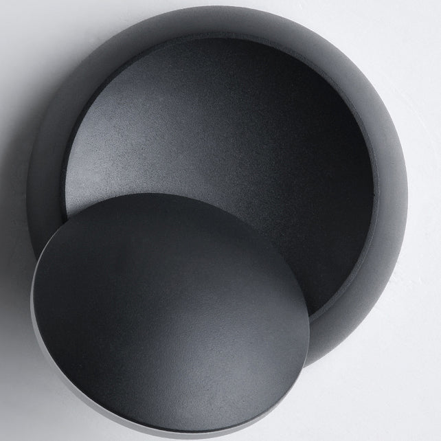 Contemporary Nordic Iron Round LED Wall Light