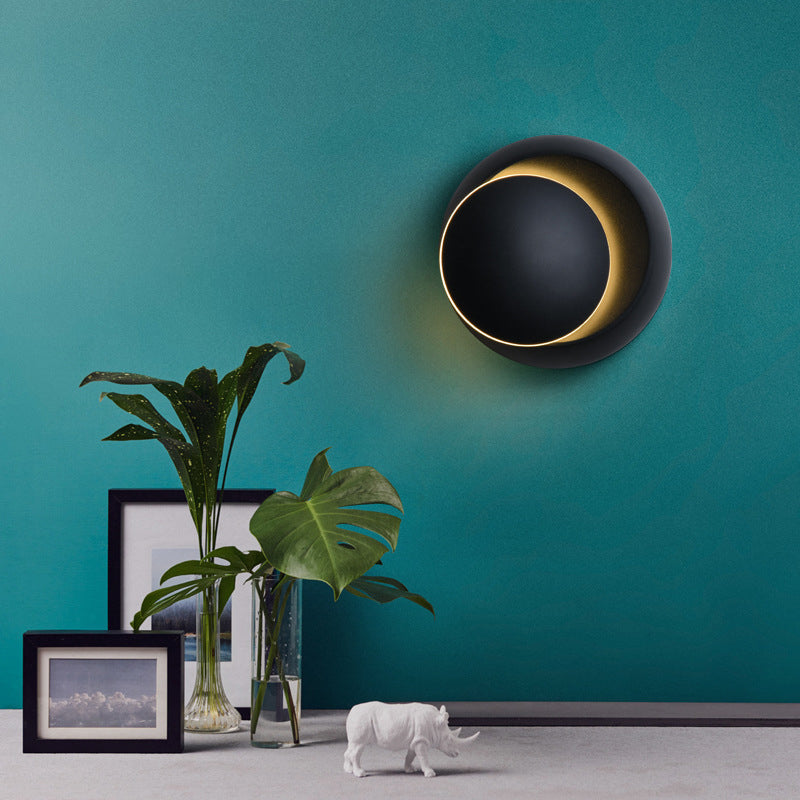 Contemporary Nordic Iron Round LED Wall Light