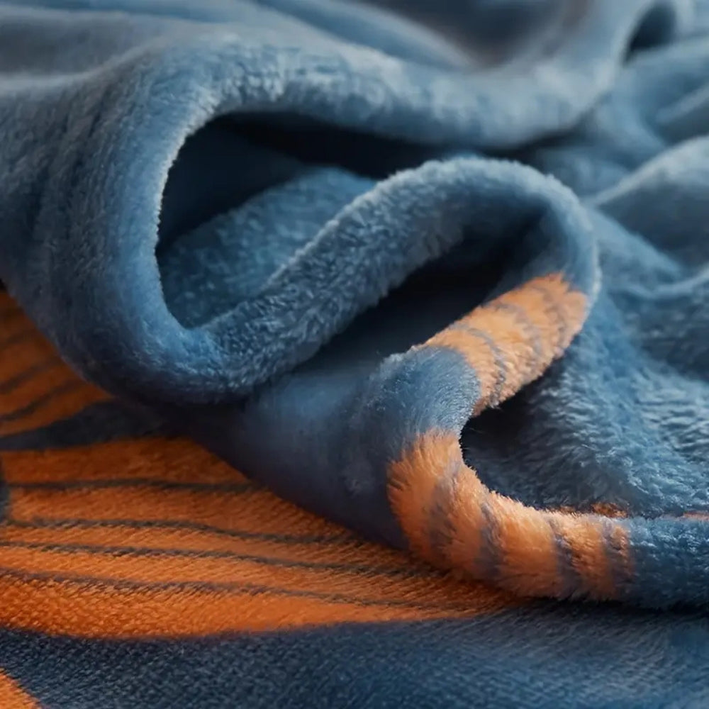 Ultra-Soft Retro Floral Throw Blanket