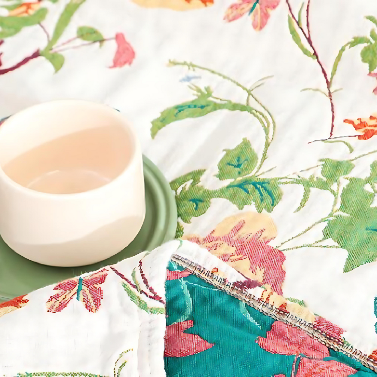 Reversible Floral Cotton Blanket with Decorative Tassels