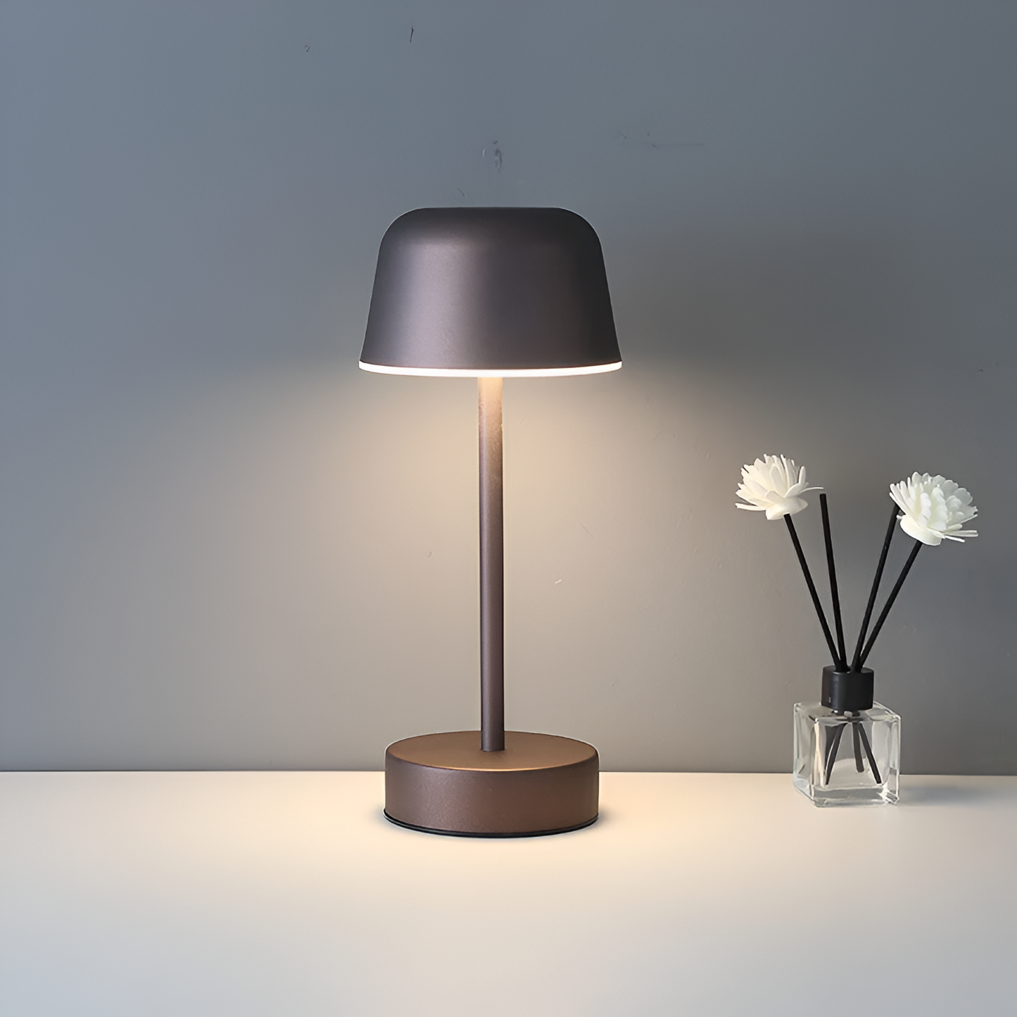 Wireless Retro LED Table Lamp with Adjustable Colors