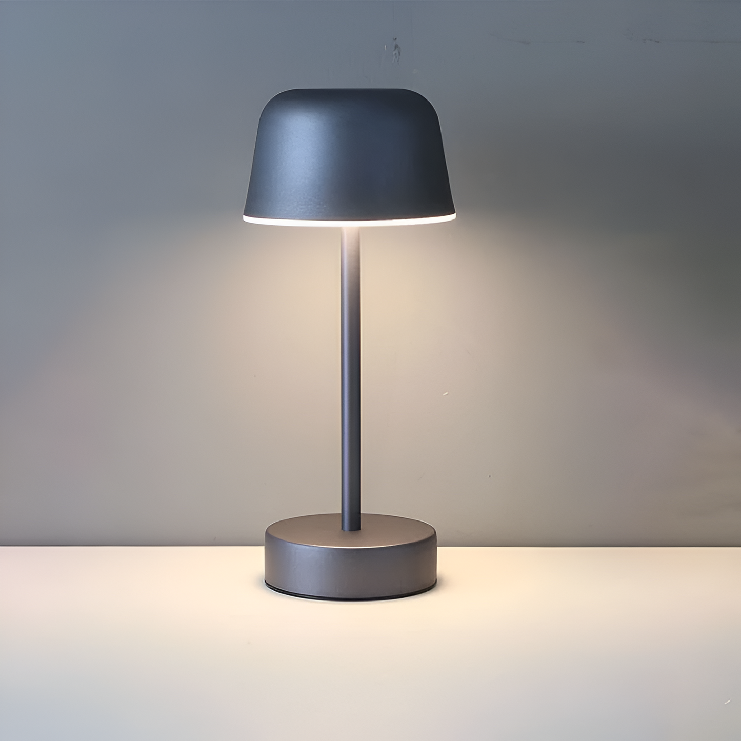 Wireless Retro LED Table Lamp with Adjustable Colors