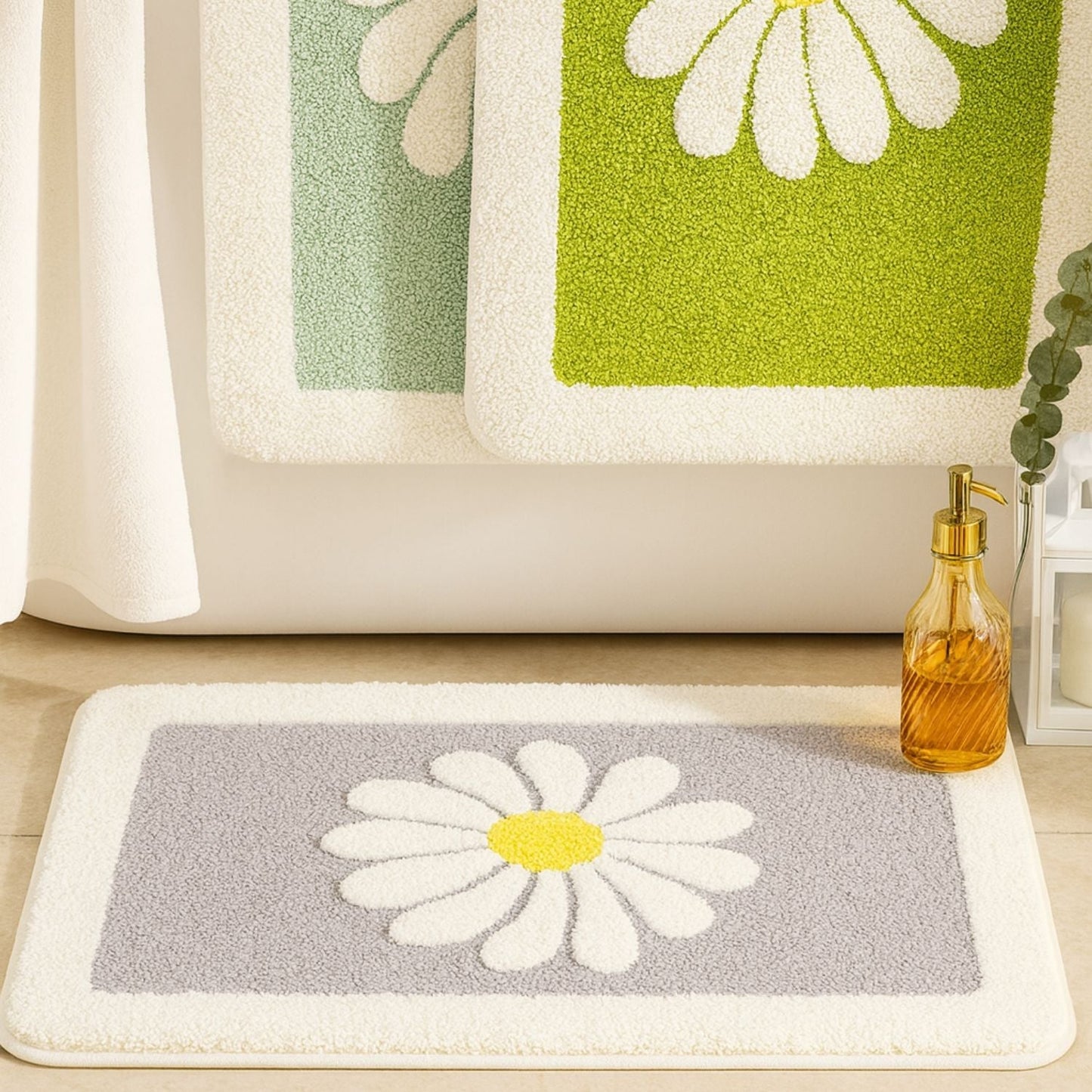 Plush Daisy Floral Bath Mat with Non-Slip Backing