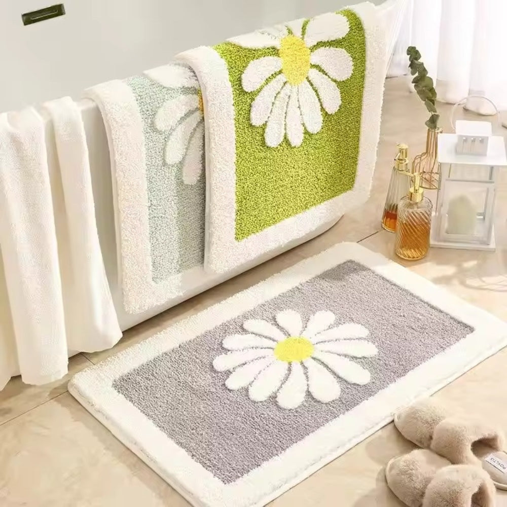 Plush Daisy Floral Bath Mat with Non-Slip Backing