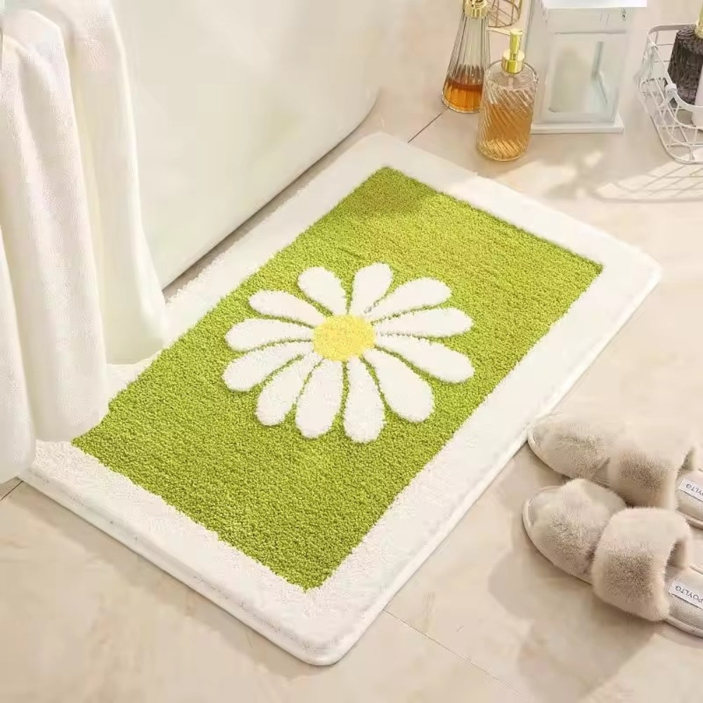 Plush Daisy Floral Bath Mat with Non-Slip Backing