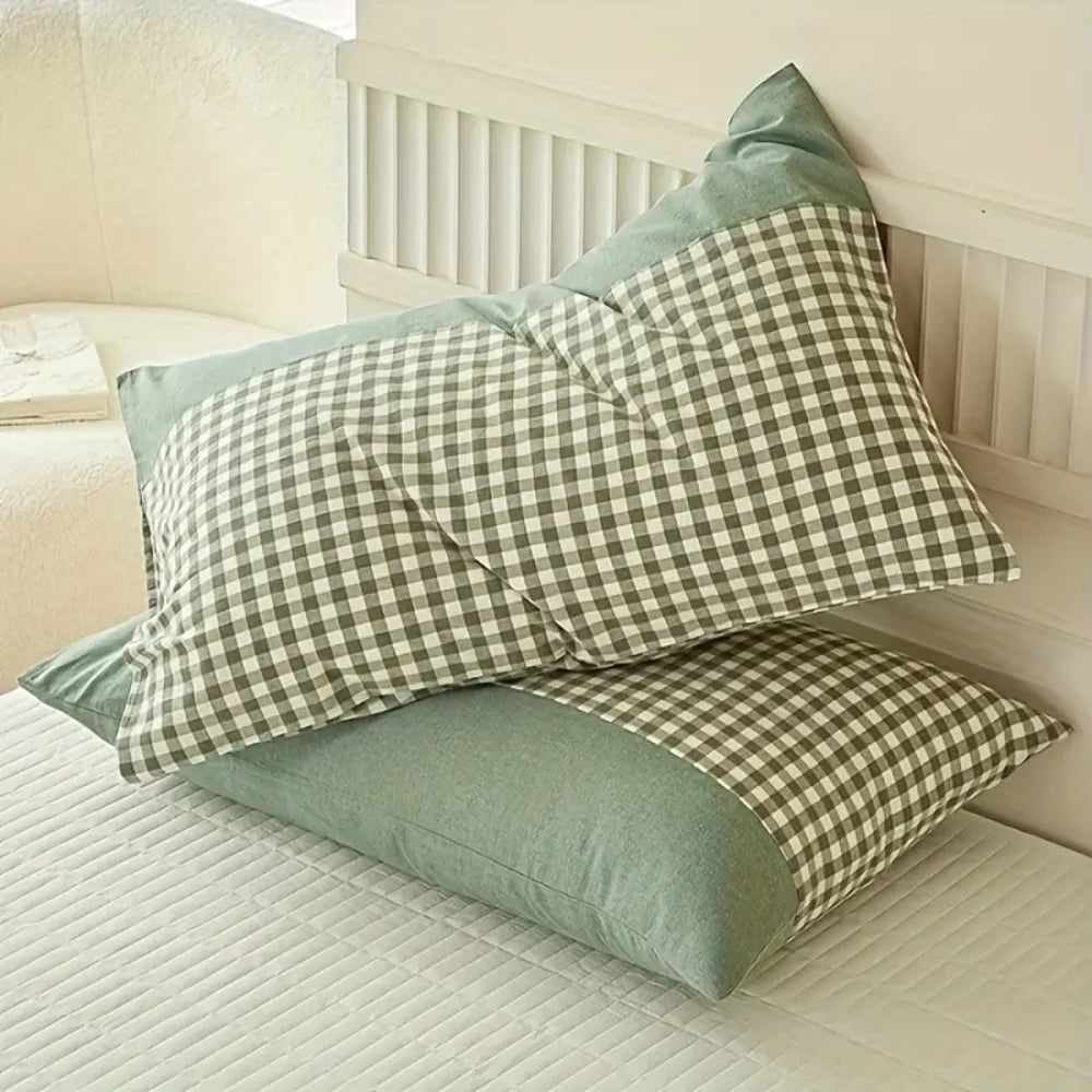Classic Gingham Microfiber Pillow Case with Envelope Closure