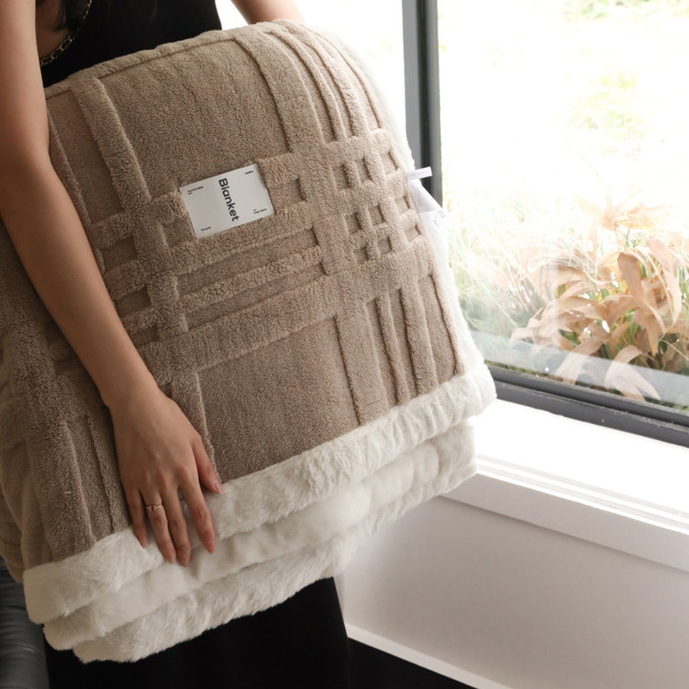Three-Dimensional Jacquard Fluffy Winter Blanket