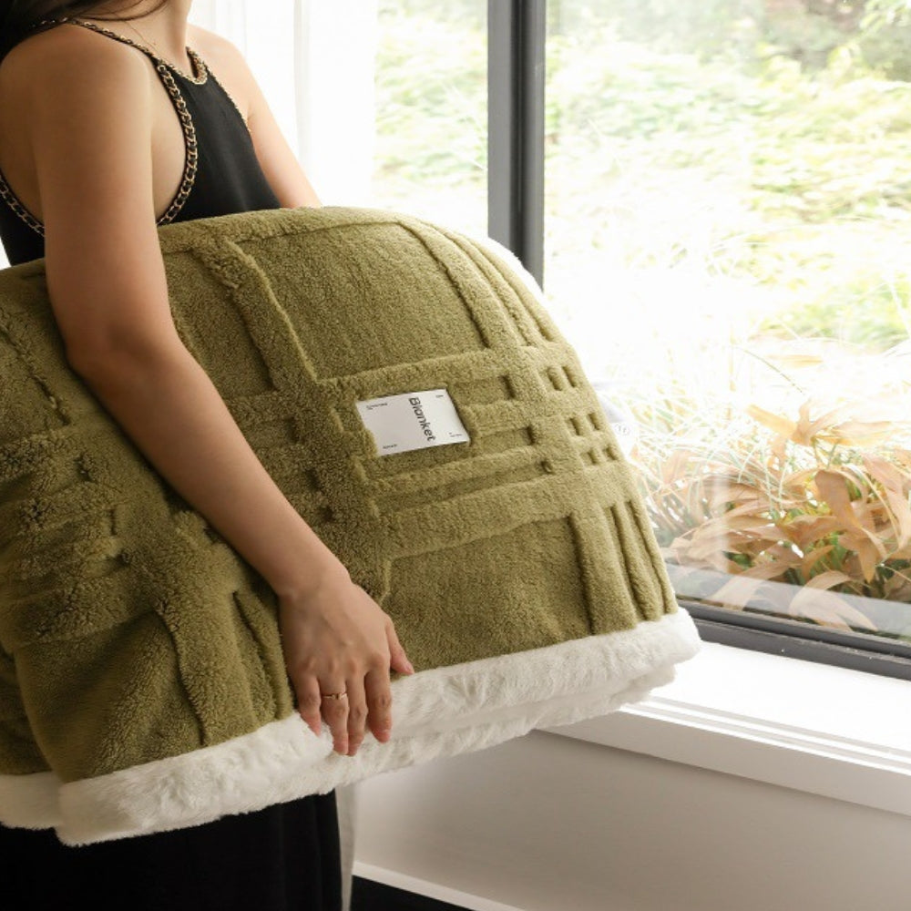 Three-Dimensional Jacquard Fluffy Winter Blanket