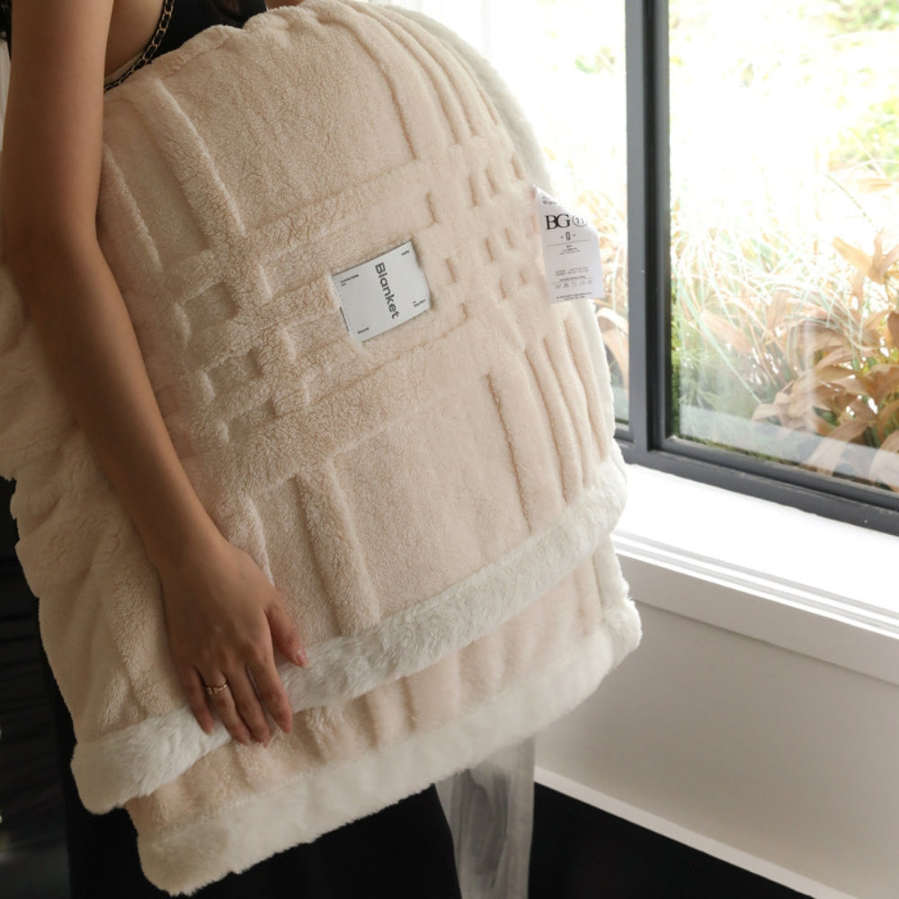 Three-Dimensional Jacquard Fluffy Winter Blanket