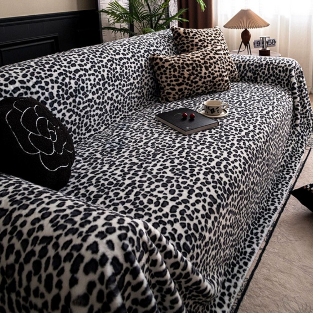 Cozy Leopard Print Plush Sofa Cover