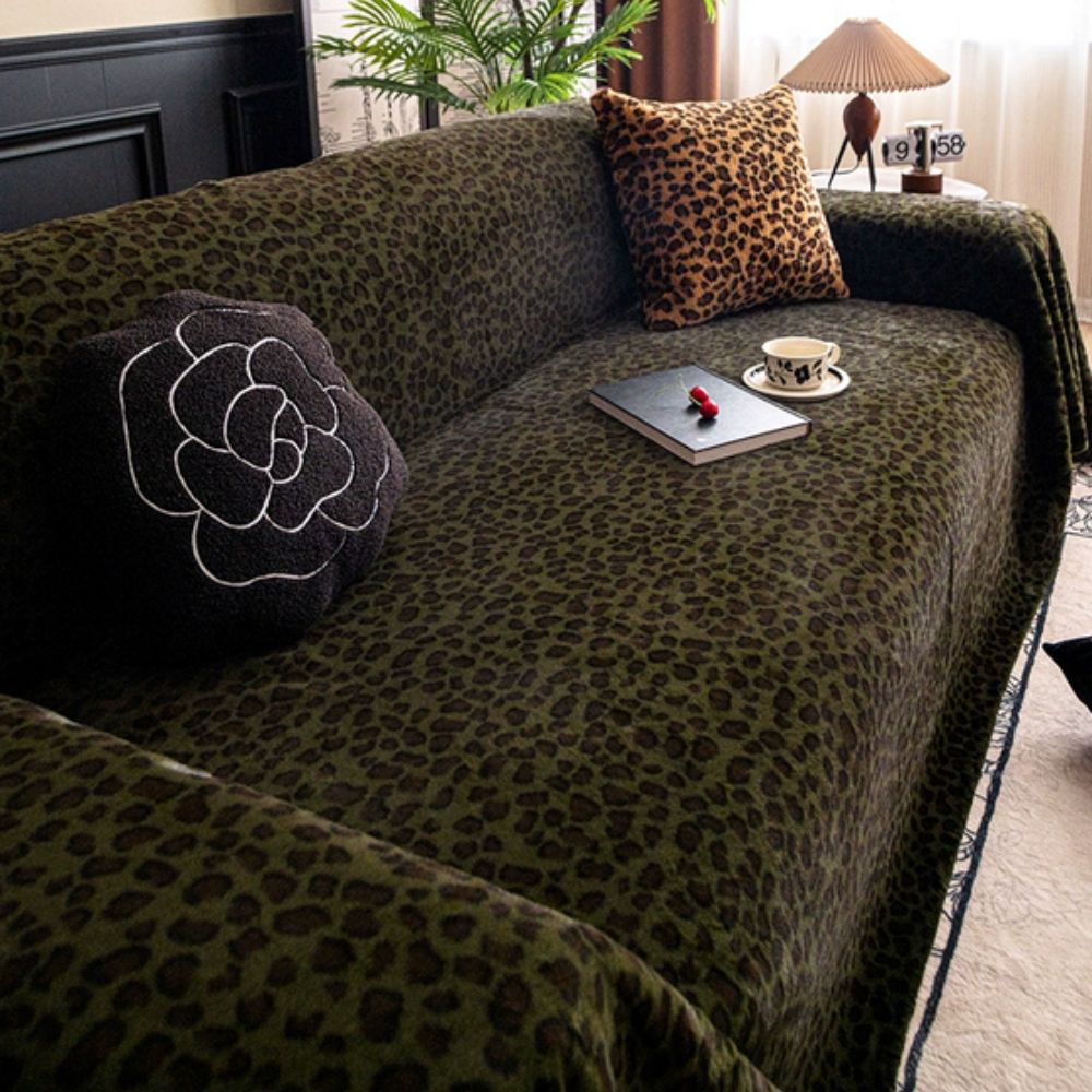 Cozy Leopard Print Plush Sofa Cover