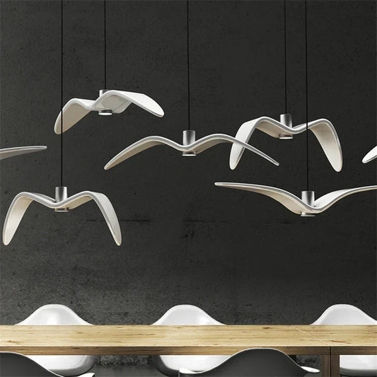 Bird Lamp with Unique Avian Design and Warm Illumination