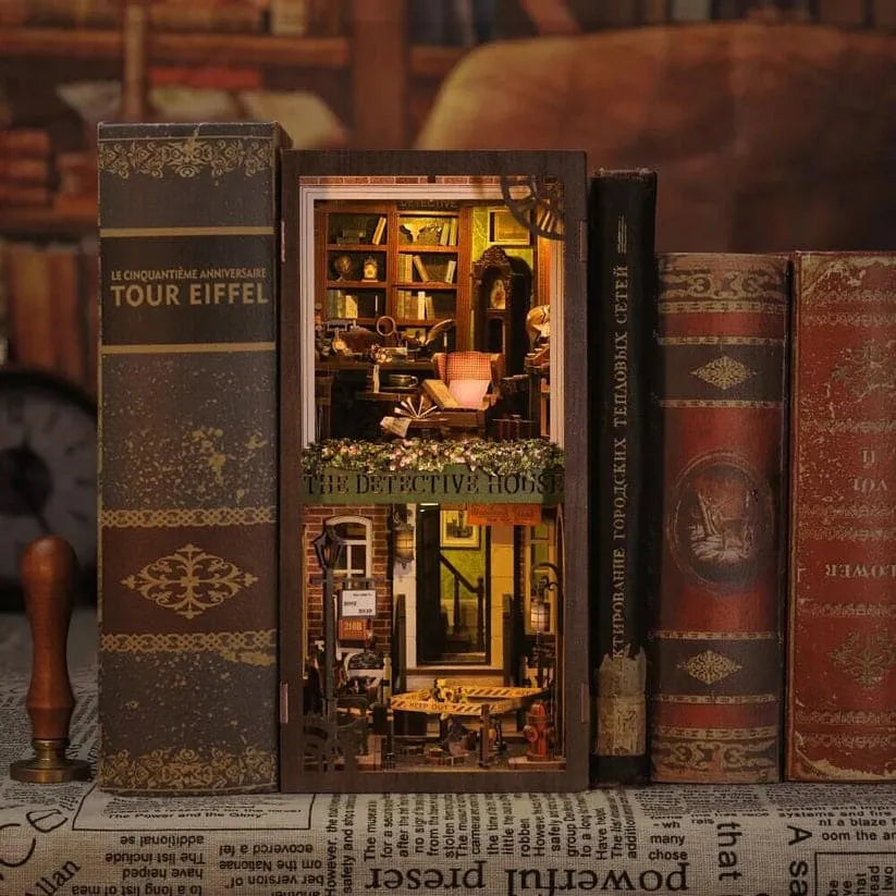 DIY Detective House Building Kit with Dust Cover