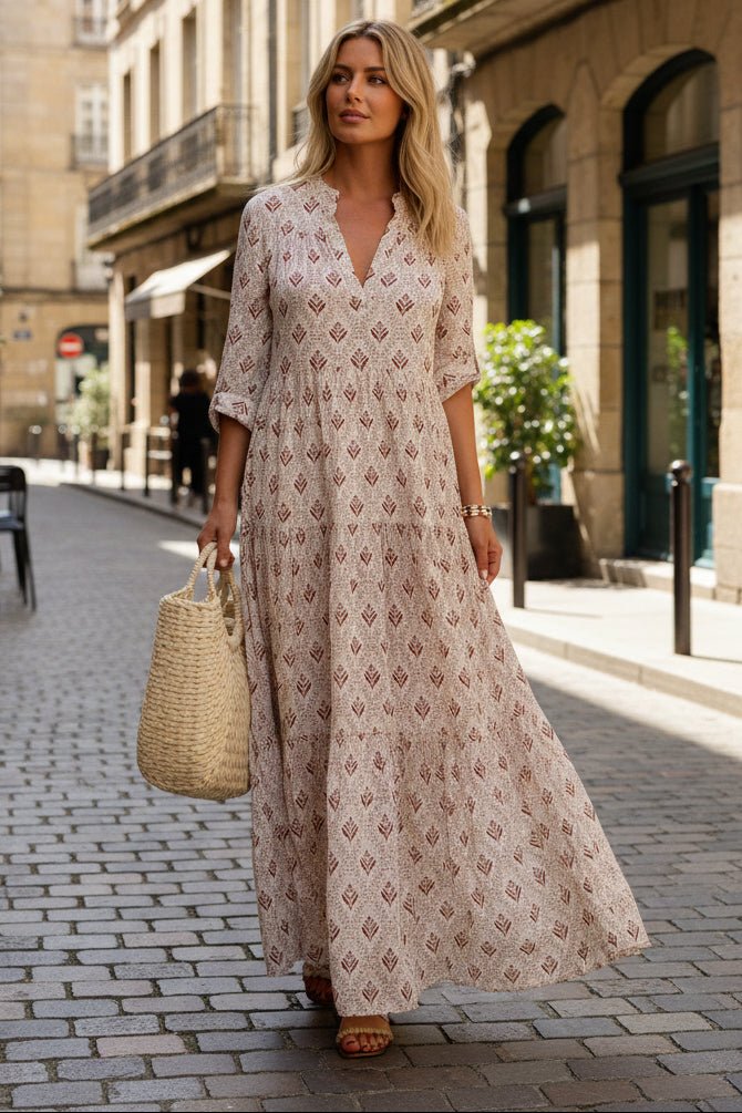 Elegant Flowing Maxi Dress in Lightweight Linen Blend