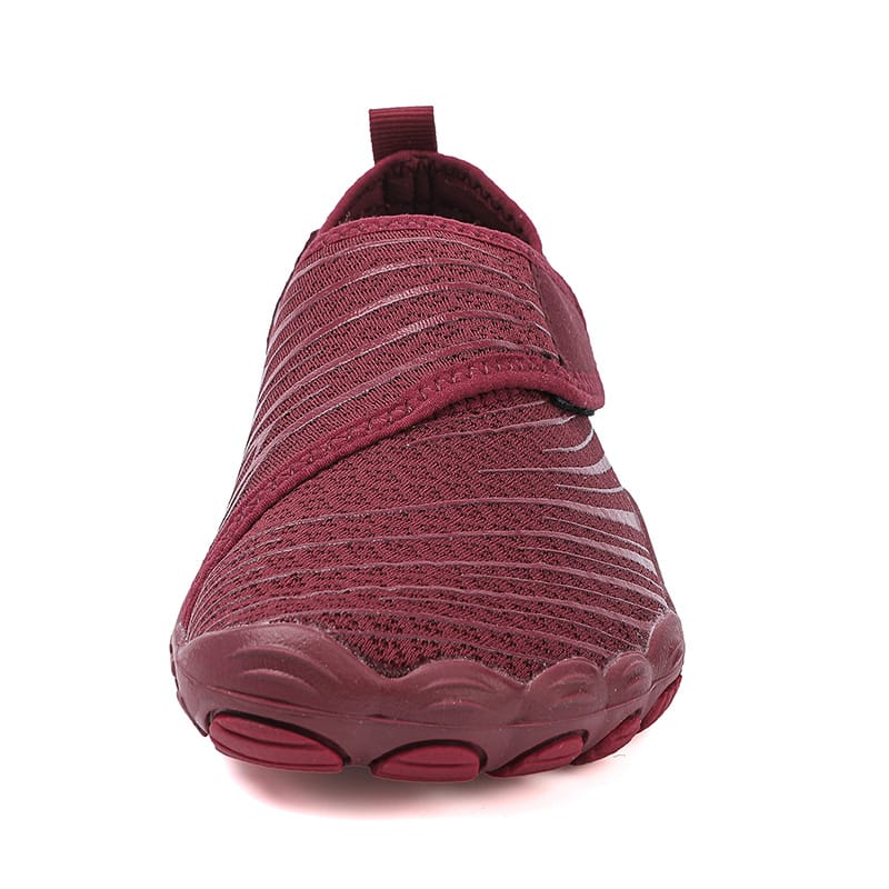 Slip-On Breathable Sports Shoes with Ribbed Detailing