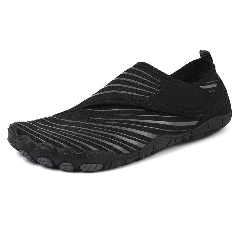 Slip-On Black Sports Shoes with Breathable Mesh and Ribbed Detailing