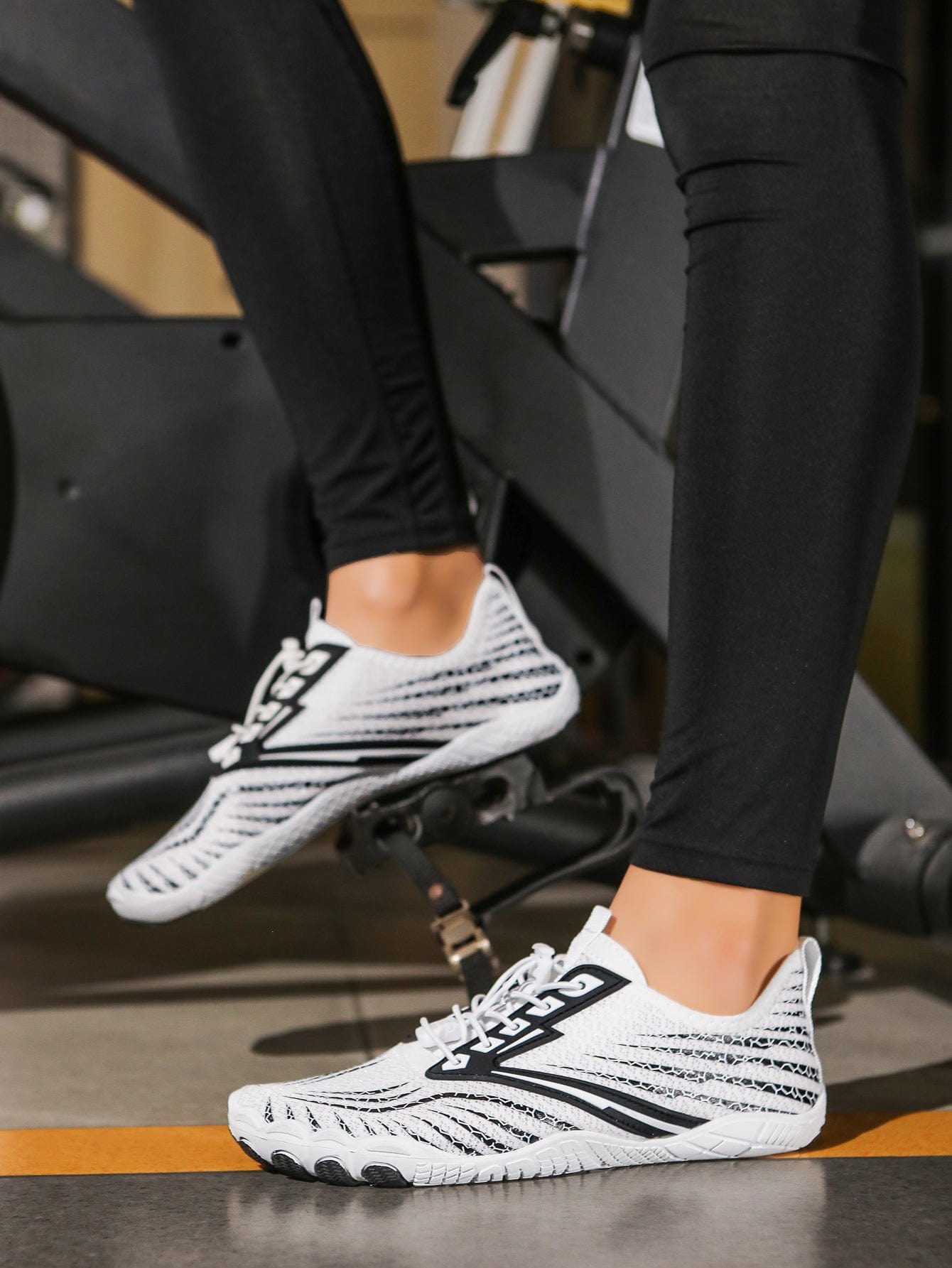 Unisex Barefoot Training Shoes with Ultra-Flex Sole