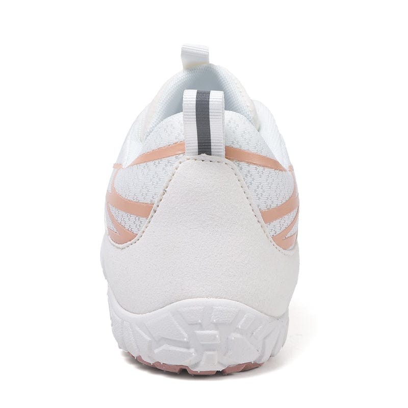 Aerodynamic Breathable Sneakers with Lightweight Traction