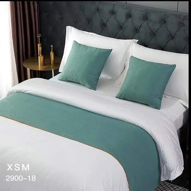 3-Piece Bed Runner Set with Pillow Covers for Queen and King Size Mattresses