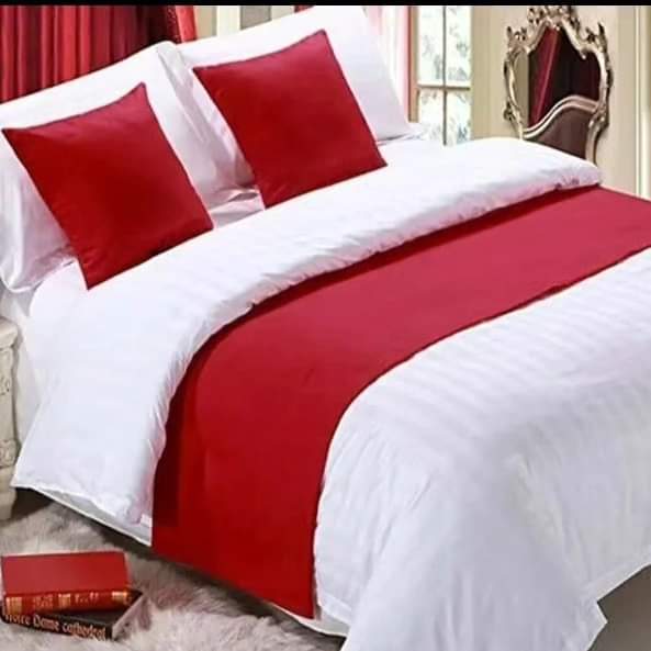 3-Piece Bed Runner Set with Pillow Covers for Queen and King Mattresses