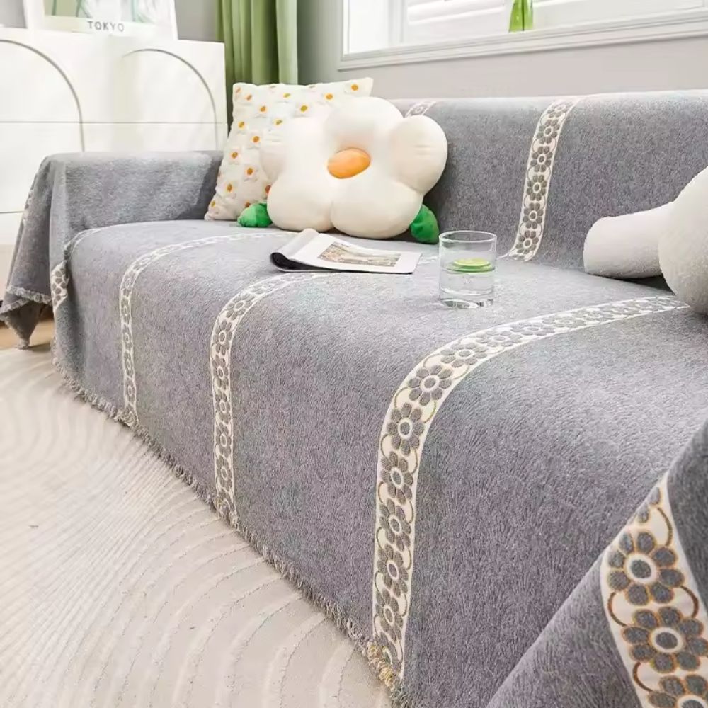 Leaf-Patterned Chenille Sofa Cover