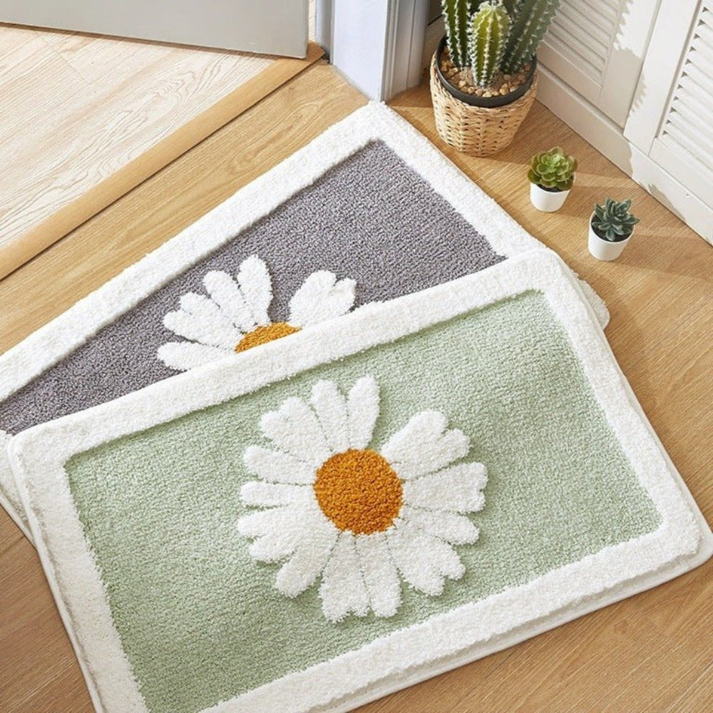 Plush Daisy Floral Bath Mat with Non-Slip Backing