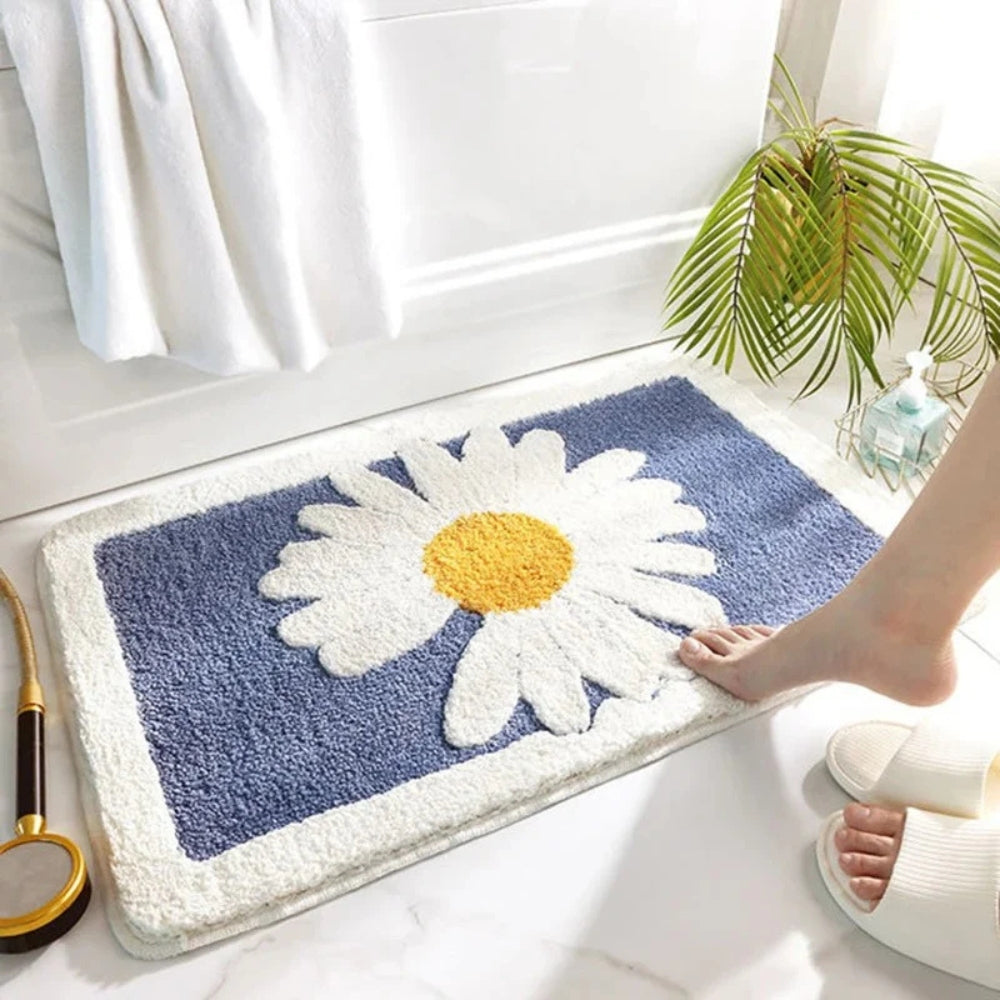 Plush Daisy Floral Bath Mat with Non-Slip Backing