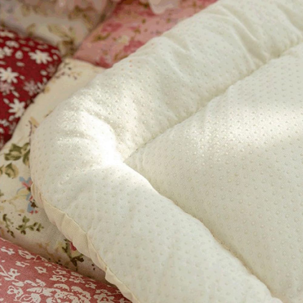 Floral Bloom Quilted Sofa Cover in Soft Microfiber