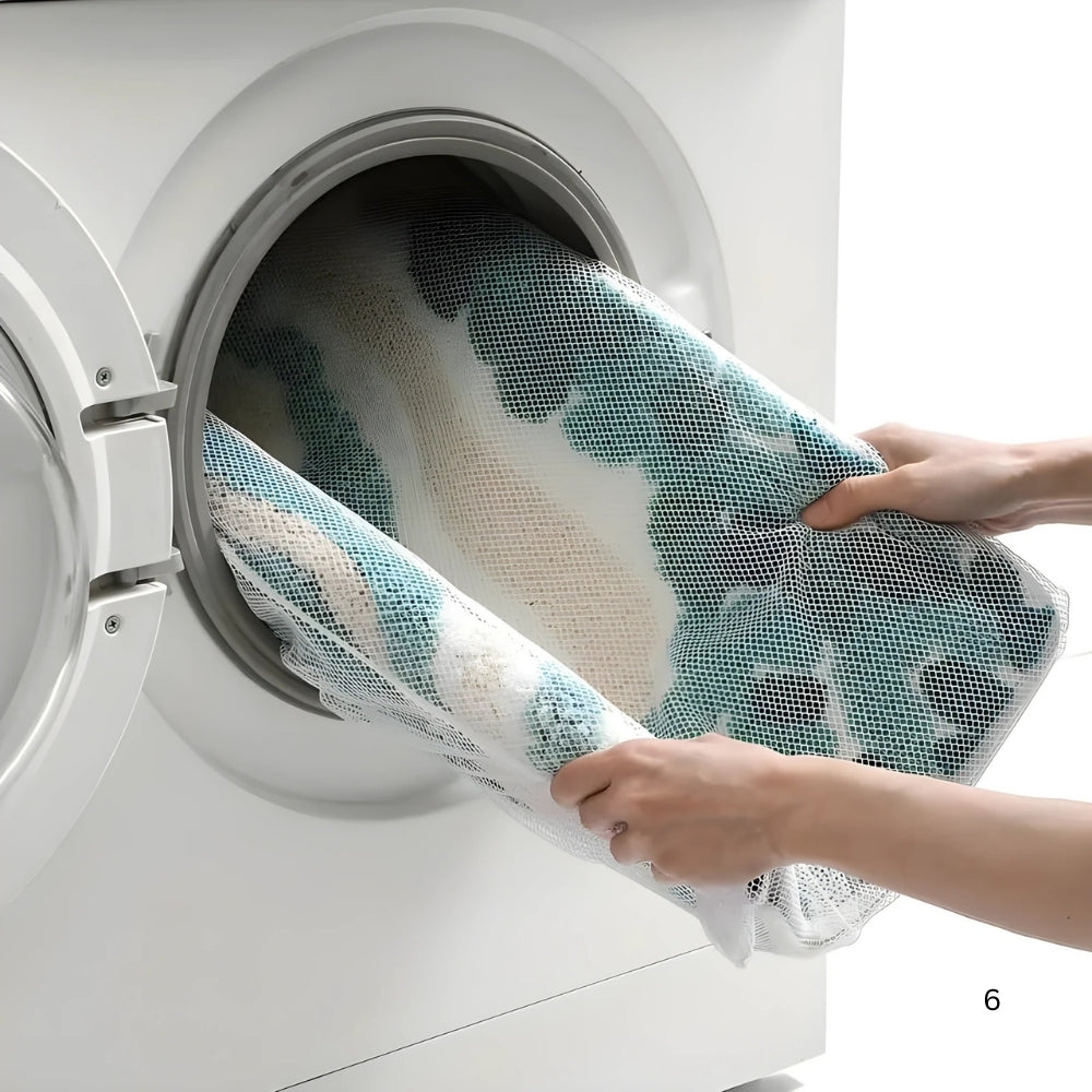 Coastal Wavy Pattern Plush Bath Mat