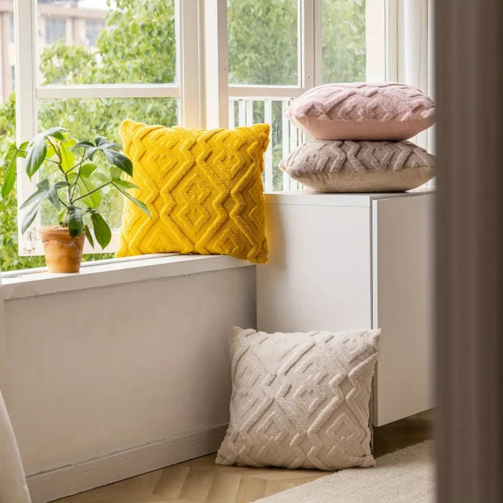 Fuzzy Diamond Pattern Plush Cushion Cover