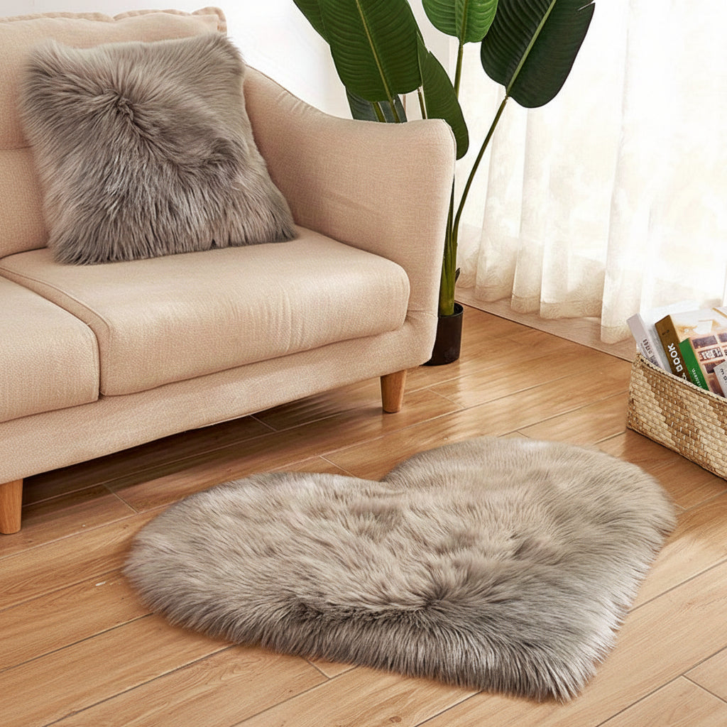 Plush Heart Shaped Area Mat for Cozy Indoor Use