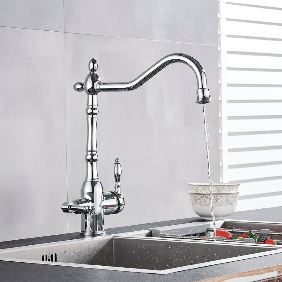 Classic Copper Kitchen Faucet with 360-Degree Swivel and Integrated Aerator