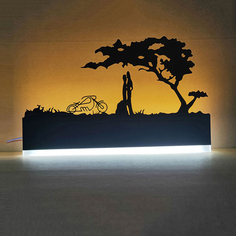 LED Wall Lamp - Elegant Metal Design for Versatile Home Lighting