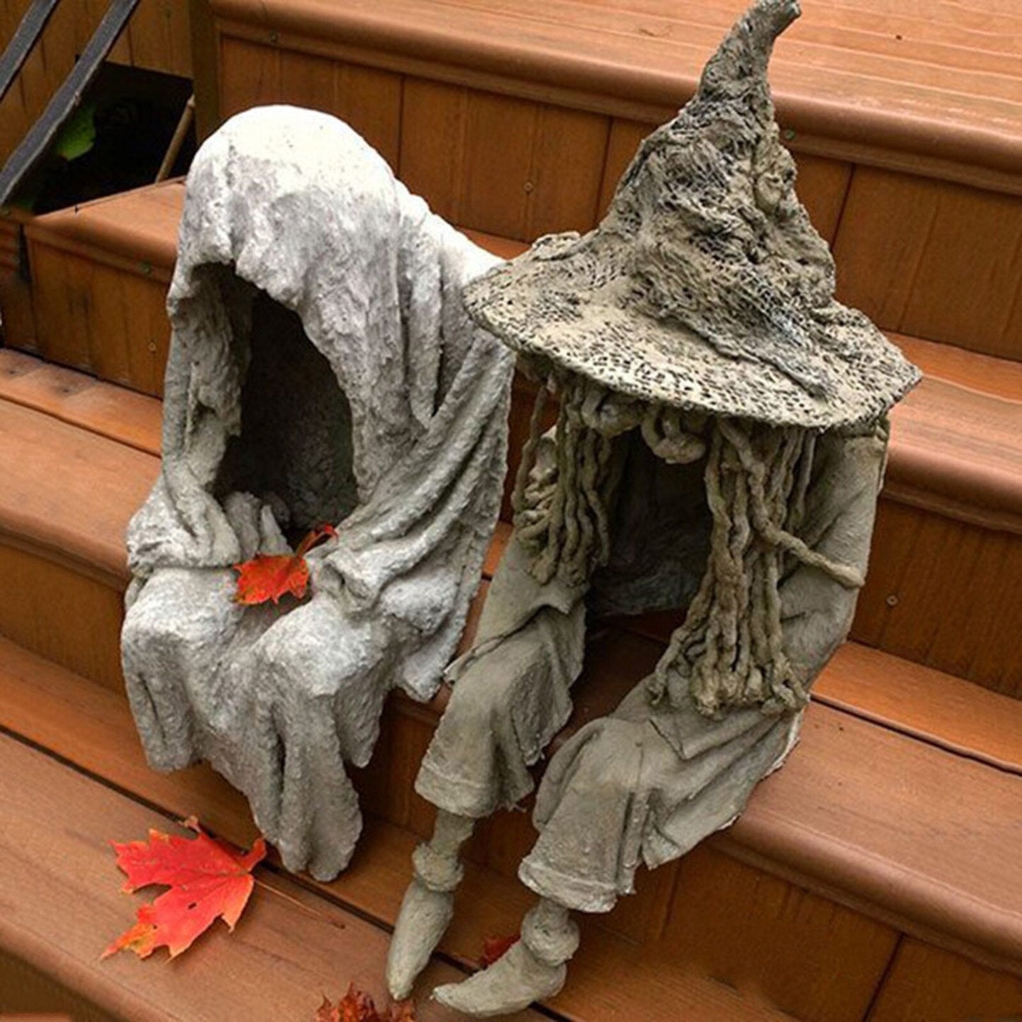 Resin Garden Courtyard Decoration - Elegant Outdoor Accent