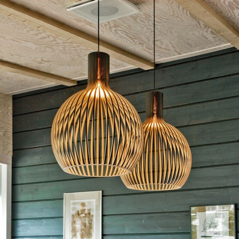 Handcrafted Wooden Pendant Lamp with Adjustable Height