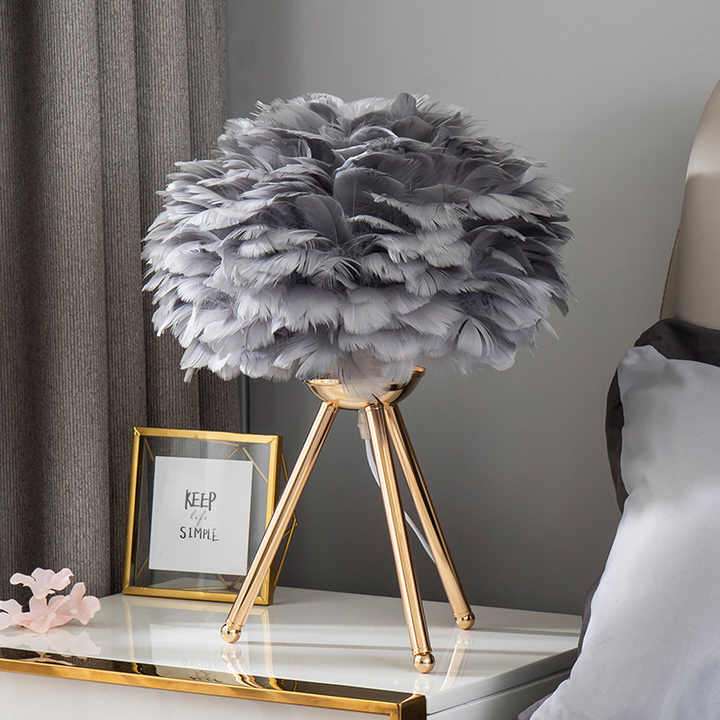 Dimmable Feather Table Lamp with Elegant Design