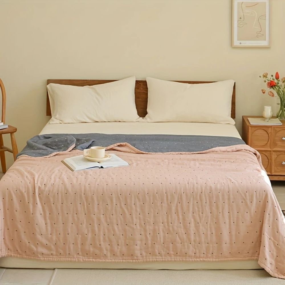 Heart Stitched Double-Spliced Cotton Gauze Throw Blanket