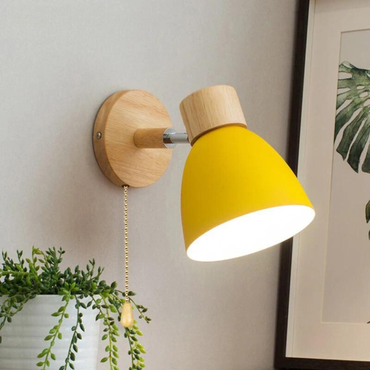 Natural Wood Wall Lamp for Cozy Ambiance